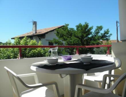 Apartamento Hendaya Playa-Wifi-Parking Exterior photo